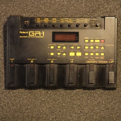 Roland GR-1 Guitar Synthesizer Pedal w/GK-2 Pickup and Expression Pedal - Used