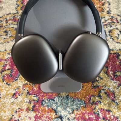Apple AirPods Max Space Gray with Smart Case | Reverb
