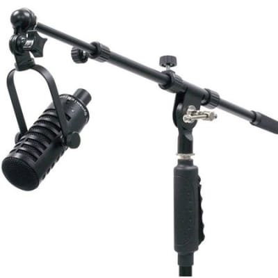 MXL BCD-1 Large Diaphragm Cardioid Dynamic Broadcast Microphone image 4