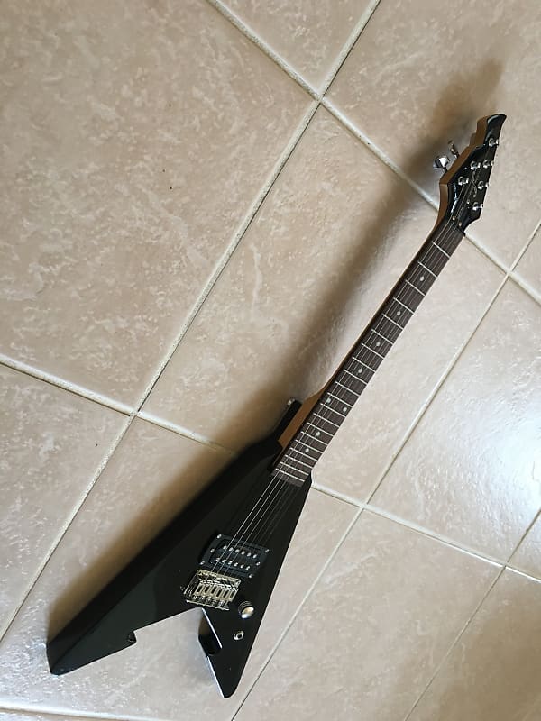 Mini Flying V - First Act ME276 Electric Guitar w/ Gigbag