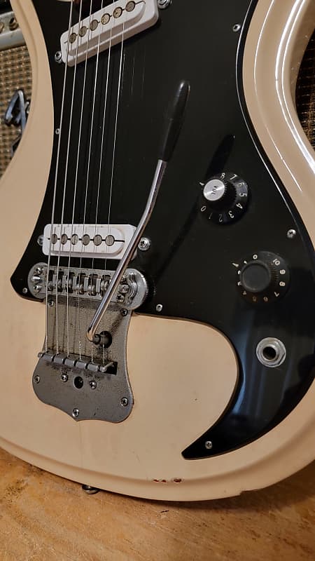 Guyatone LG-150T Electric Guitar Vintage 1960s White Offset