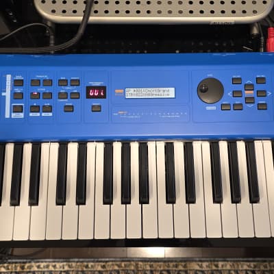 Yamaha MX49 Synthesizer 2016 - Present - Blue