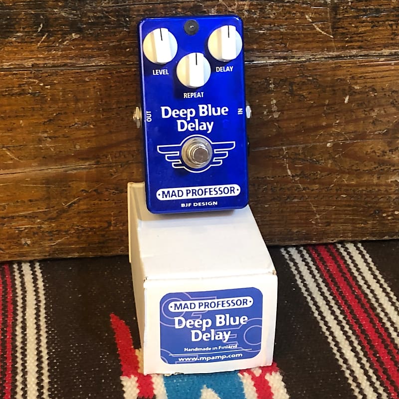Mad Professor Hand Wired Deep Blue Delay Pedal w/ Box | Reverb