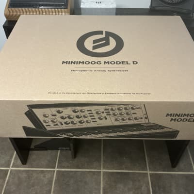 Moog Minimoog Model D Reissue 44-Key Monophonic Synthesizer (2022) 2023 with Moog Dust Cover