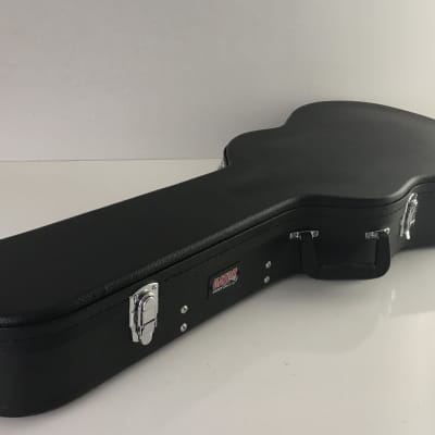 Gator Cases HardShell Wood Case 3/4-Size Acoustic Guitar Hard Case Black Tolex image 10