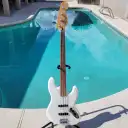 Fender Fretless Jazz Bass  2019-2020
