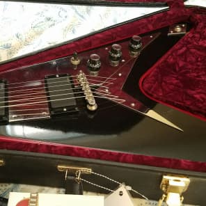 Price Drop! 2006 Gibson Flying V Custom Black Metallic w Red Binding, EMGs! One of a kind! image 3