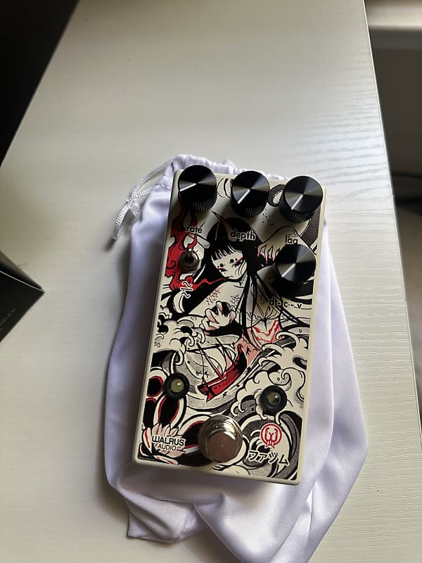 Walrus Audio Julia Chorus / Vibrato V2 Kamakura Series | Reverb