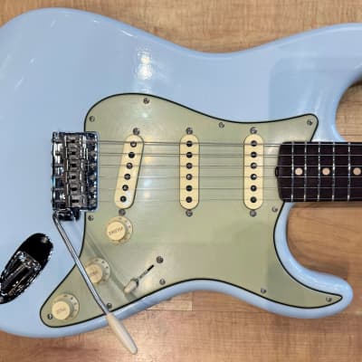 Fender Custom Shop Beatle Spec 1961 Relic Stratocaster Electric Guitar Sonic Blue SN: R132829 image 4