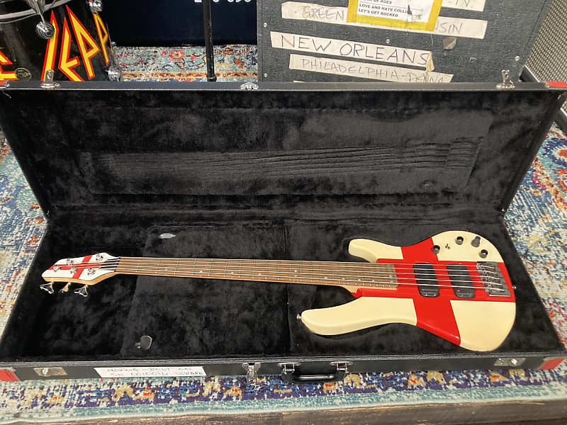 Rick Savage's, Def Leppard Washburn XB925 