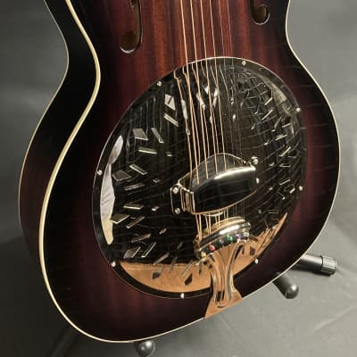 Recording King  RR-41-VS Rattlesnake Small Body Resonator Guitar Vintage Sunburst image 2