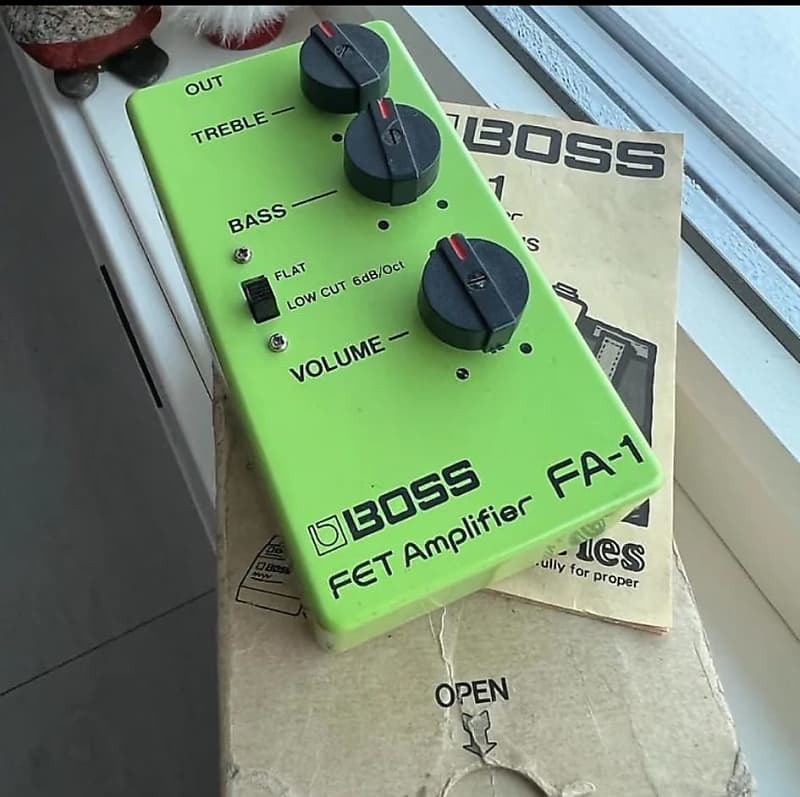 Boss FA-1