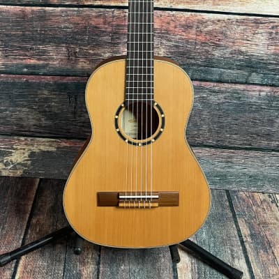 Ortega Left Handed R122-1/2-L Family Series 1/2 Size Nylon String Acoustic Guitar image 2
