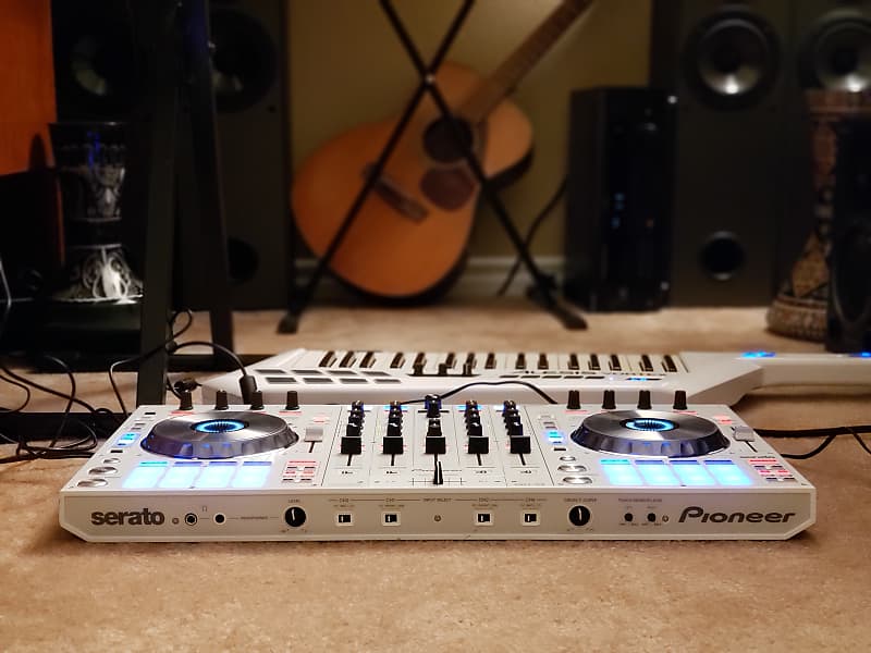 THE GORGEOUS LIMITED-EDITION PIONEER DDJ-SX W SERATO DJ THE GORGEOUS LIMITED-EDITION PIONEER DDJ-SX W SERATO DJ