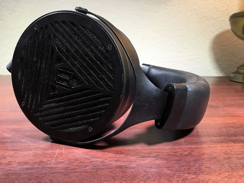 Monoprice Monolith M1070 Planar Magnetic Headphones