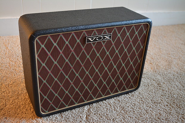 Vox shop 1x10 cabinet