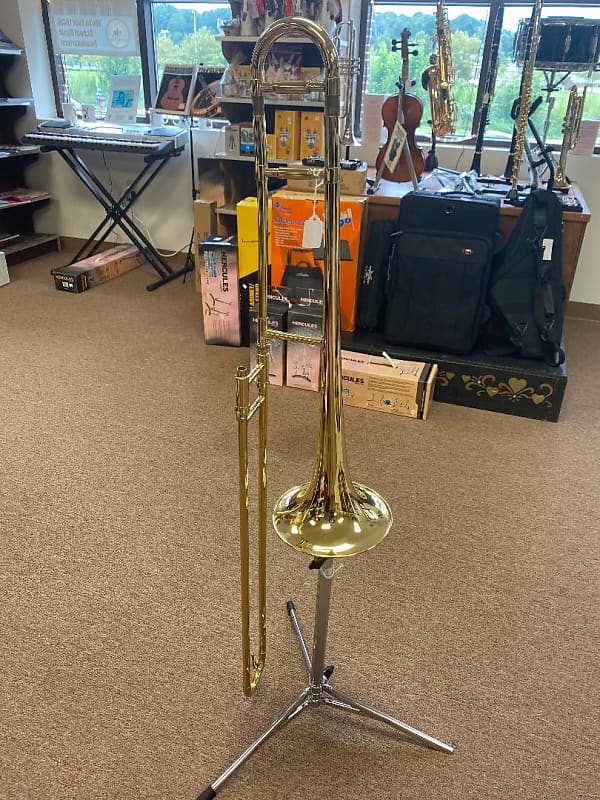 Holton Student Trombone Brass/Gold Reverb