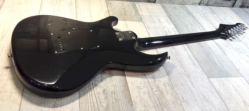 Aria Pro II RS Inazuma-V 1980s - Black w/Thunderbolt - MIJ Aria Pro II RS Inazuma-V 1980s - Black w/Thunderbolt - MIJ