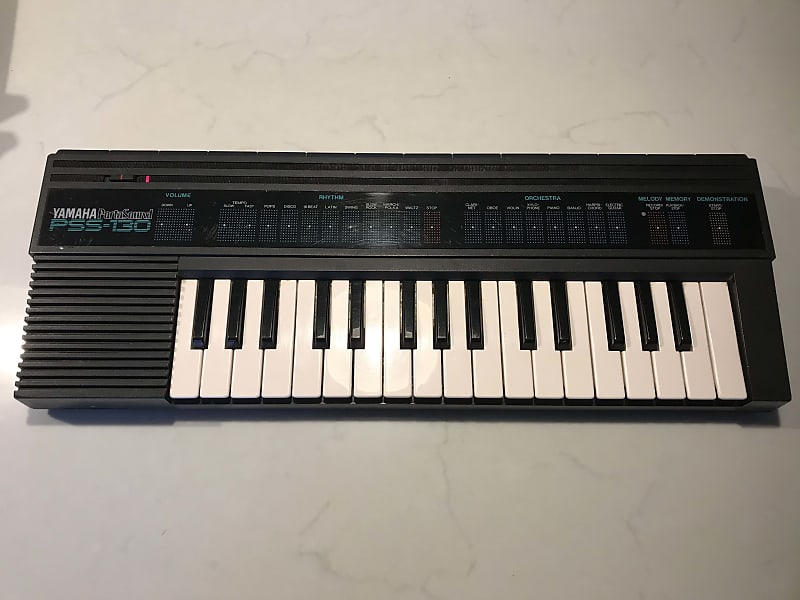 Yamaha PSS-130 Synthesizer 1987 - Black image 1