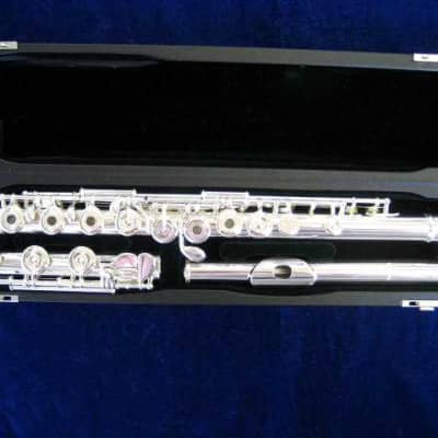 Mint Open Box Pearl PF-665RBE Open-Hole Flute, Solid Sterling Silver Headjoint; with Case image 3