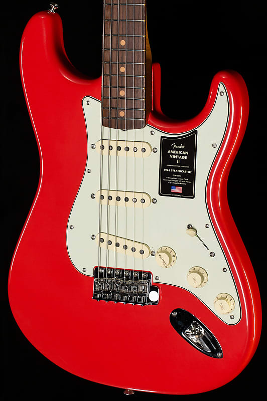 ギター Fender American Vintage II Stratocaster Fender American Vintage II 1961 Stratocaster Review: Closet