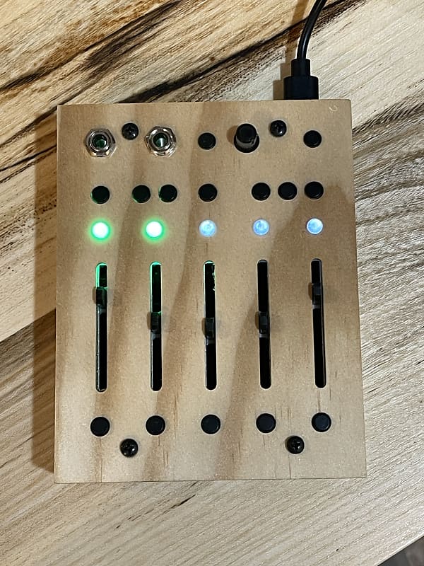 Critter & Guitari 5 Moons Multitrack Recorder/Looper | Reverb