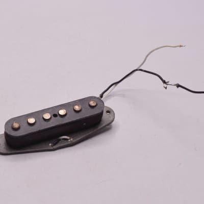1978-1979 Vinage Fender Stratocaster Pickup Gray Bottom Flat-Pole 100% Original 1970's with Springs and Screws 7.5K image 4