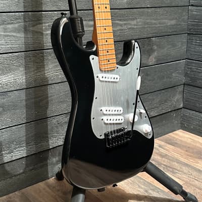 Fender Squier Contemporary Stratocaster Special Electric Guitar - Black image 2