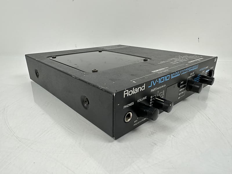 Roland JV-1010 64-Voice Synthesizer Module | Reverb