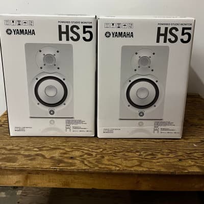 Yamaha HS5 5" Powered Studio Monitor (Pair) - White image 4