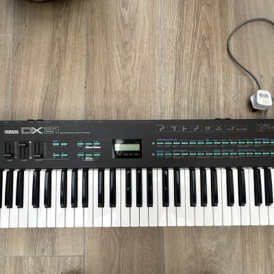 Yamaha DX21 Programmable Algorithm Synthesizer 1985 - Black