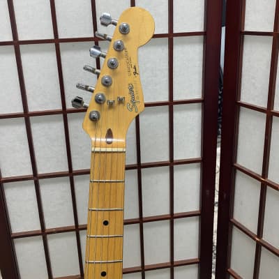 Squier Standard Stratocaster with Maple Fretboard (Made In Japan) 1984 - 1987 - Arctic White image 9