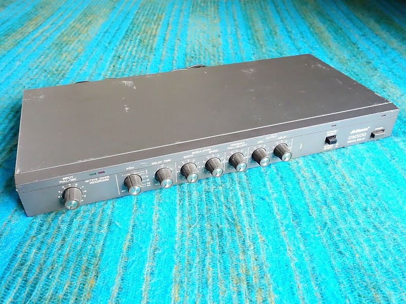 Maxon DM-500 Digital Delay - 80's Vintage Rack Effects Unit