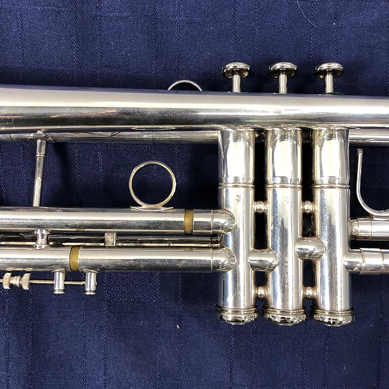 Holton ST550 Maynard Ferguson MF Professional Silver Bb Trumpet with Case  Yamaha Mouthpiece