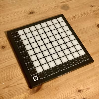 Novation Launchpad X Pad Controller - WITH BOX image 3