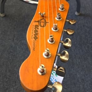 Pecaros shop guitar shop