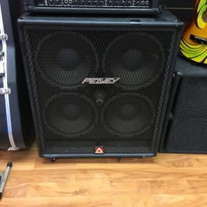 Peavey 412 TVX 450-Watt Bass Speaker Cabinet with Horn Tweeter