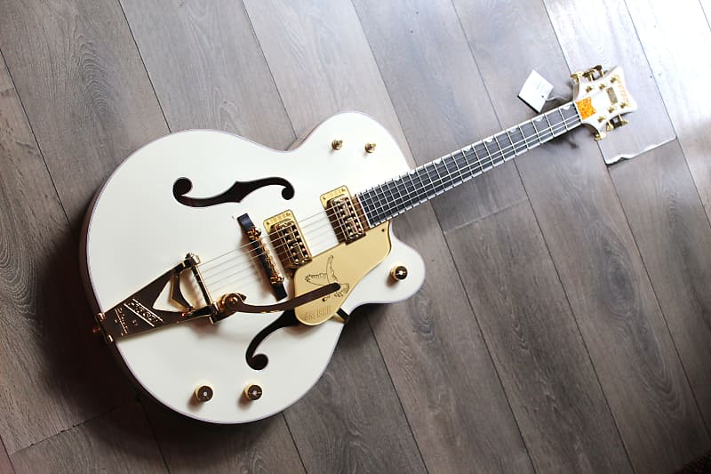 GRETSCH G6136T-59 Vintage Select '59 Falcon with Bigsby, Vintage White, HARDCASE, PAPERS image 1
