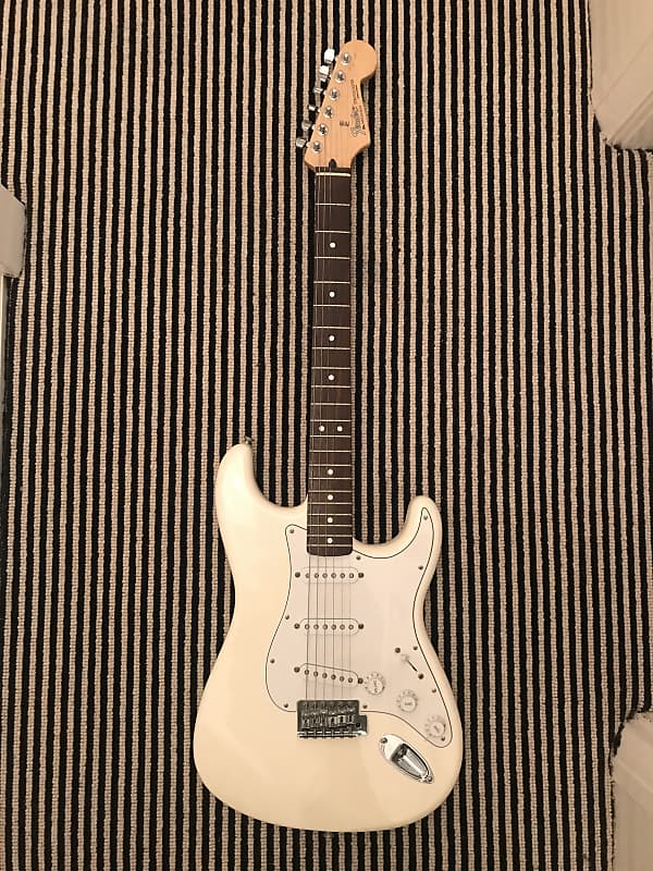 fender ストラトキャスター 2009 Mexico 中古】 エレキギター FENDER MEXICO STANDARD STRATOCASTER SSH