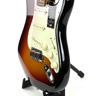 Fender American Ultra Stratocaster®, Rosewood Fingerboard, Ultraburst image 2