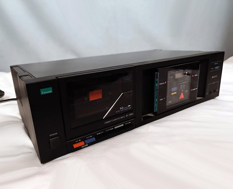 Vintage Sansui Cassette Deck D-59M Powers On &amp; Motor Turns  			