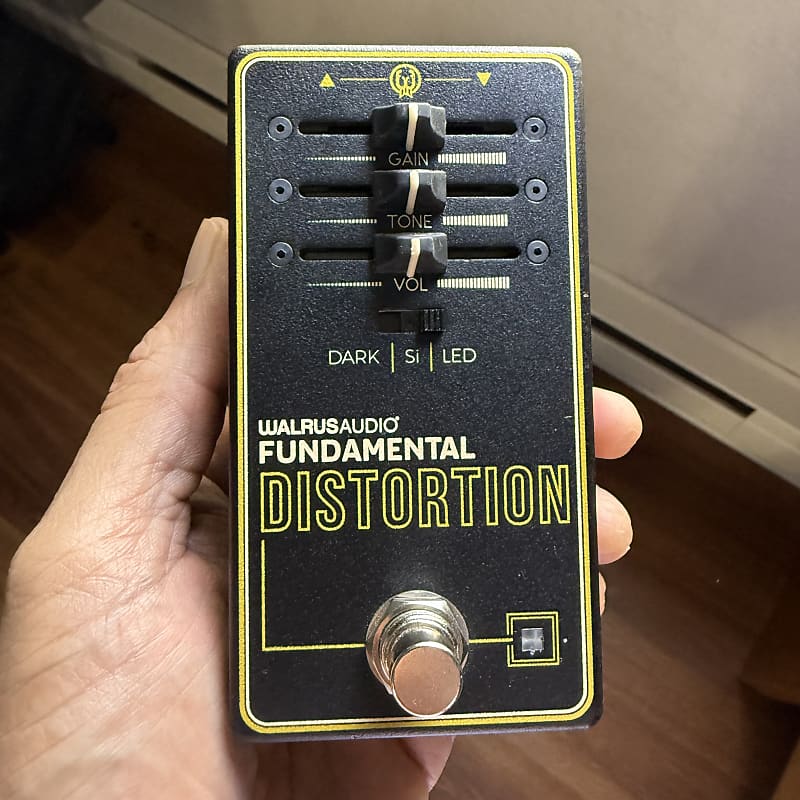 Walrus Audio Fundamental Distortion