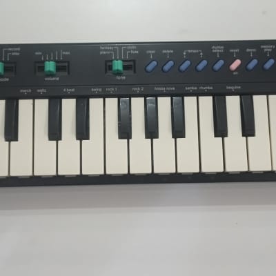 Casio PT-10 29-Key Mini Synthesizer 1980s - White