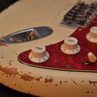American Fender Stratocaster Relic Vintage White Texas Specials image 11