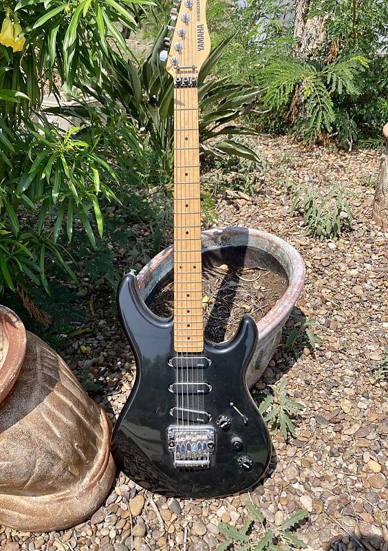 激レア】1990's vintage Yamaha SE203 ストラトタイプ