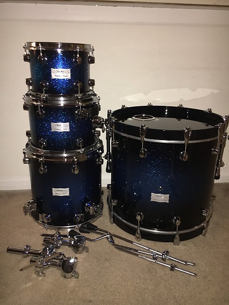 Mapex Saturn Galaxy Blue Sparkle Burst Lacquer
