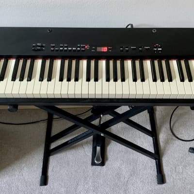 Amp & Keyboard! Roland RD-100 1999 Black,  Peavey KB/A 300 Amp, Stand, Bench, and Bag image 4