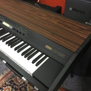 Yamaha CP25 Electric Piano Keyboard image 1