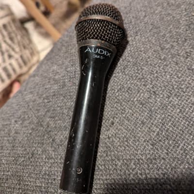 Audix OM5 Handheld Hypercardioid Dynamic Vocal Microphone