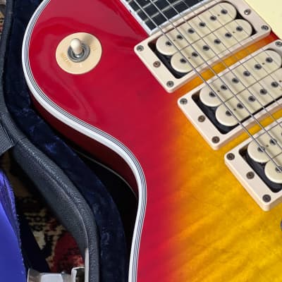 Gibson Ace Frehley Signature Les Paul Custom 1997 - Cherry Sunburst image 8